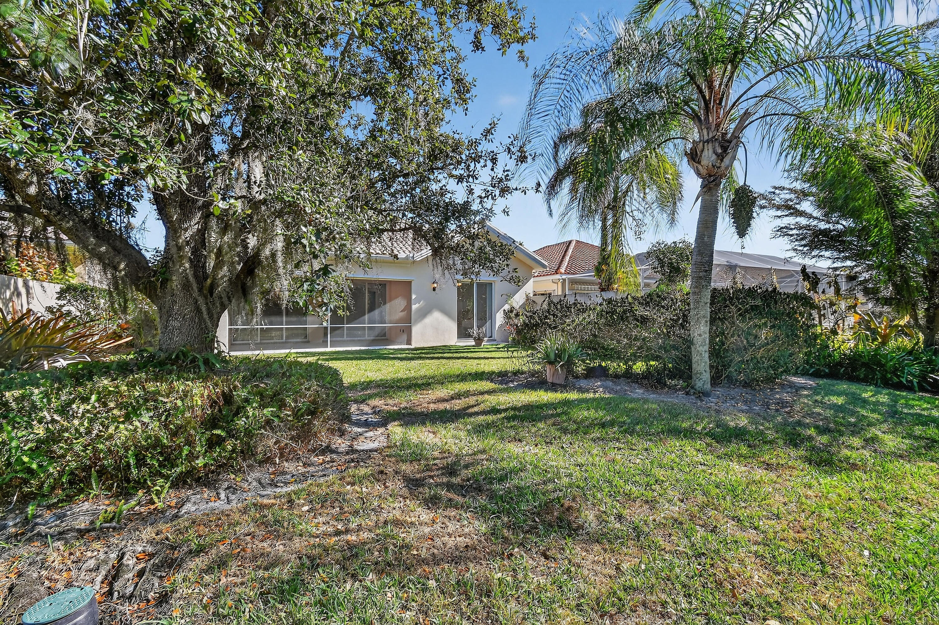 8892 SE Eldorado Way