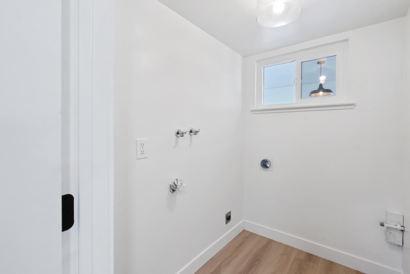 391 Belle Monti AVE