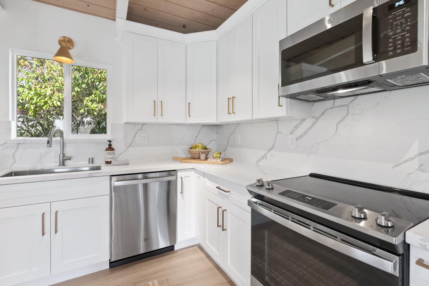391 Belle Monti AVE