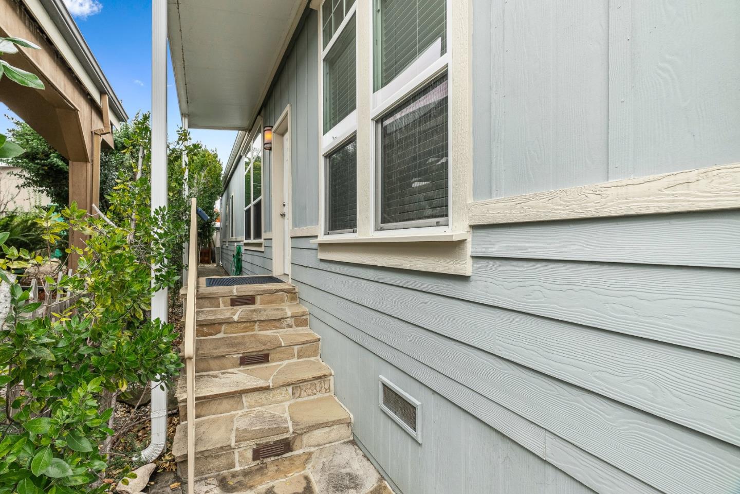 2435 Felt Street Unit: 44