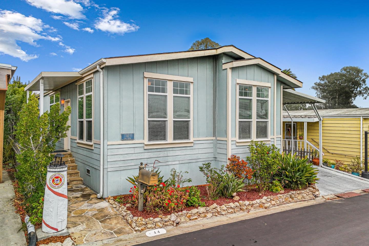 2435 Felt Street Unit: 44