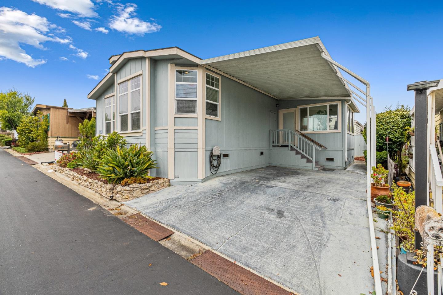 2435 Felt Street Unit: 44