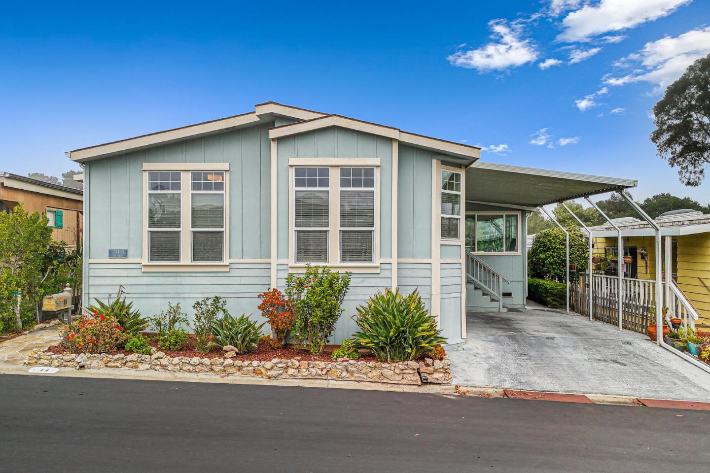 2435 Felt Street Unit: 44