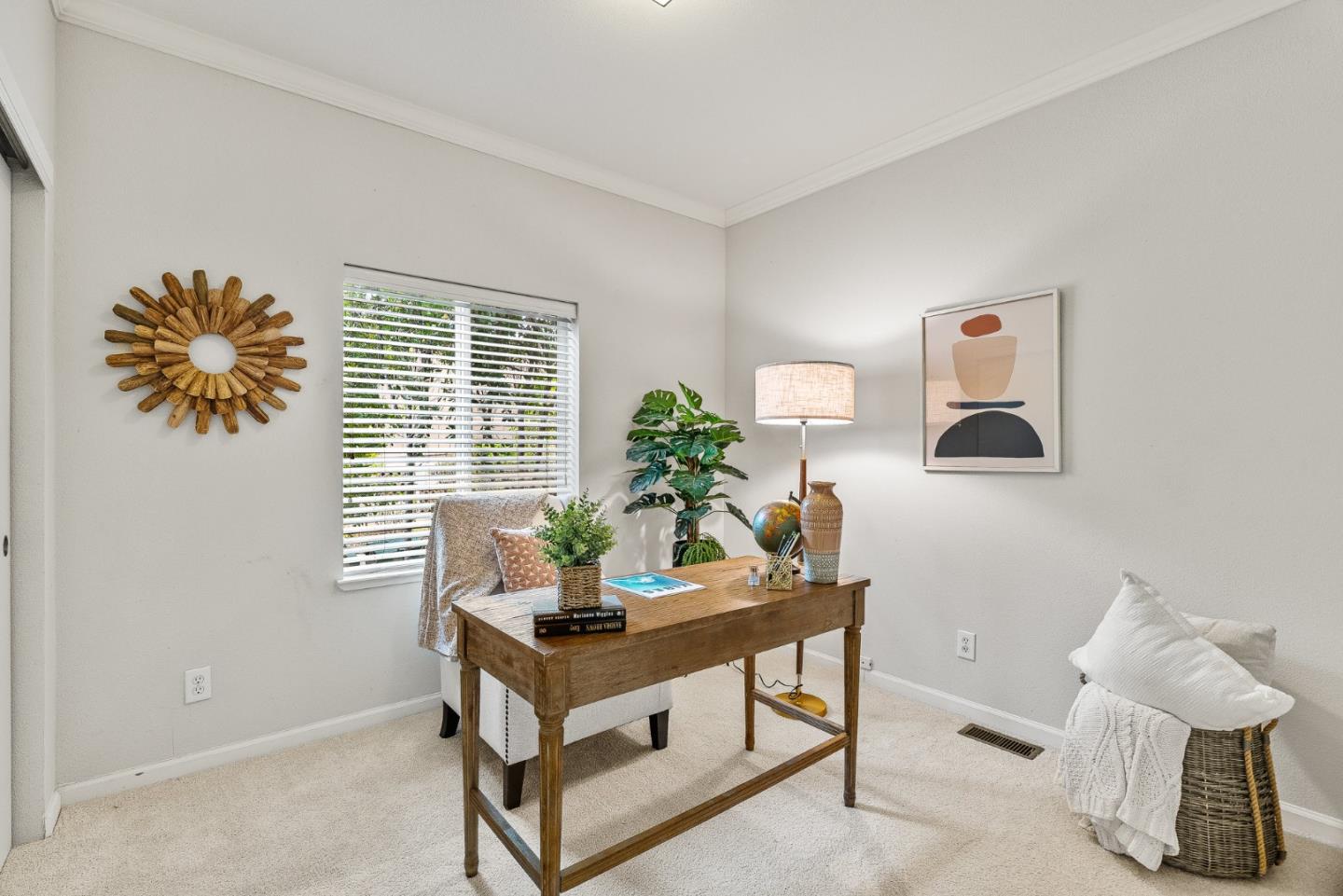 2435 Felt Street Unit: 44