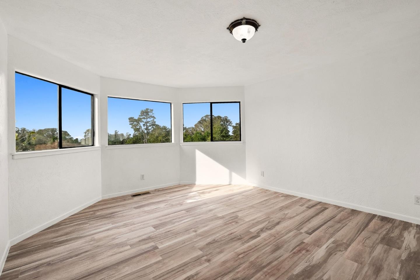 607 Saint Andrews Drive