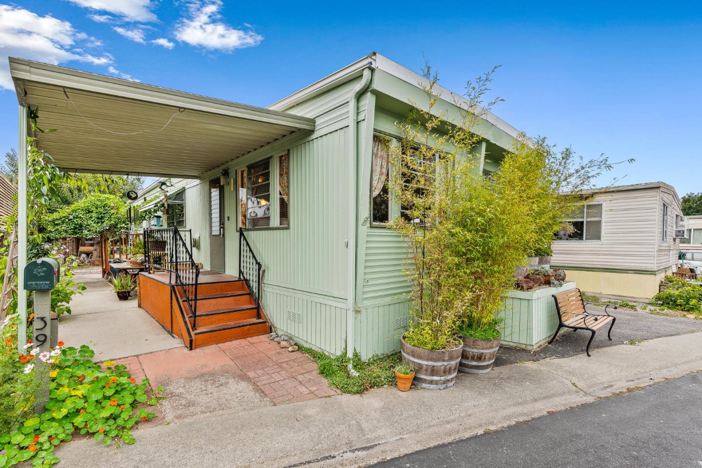 1040 38th Avenue Unit: 39