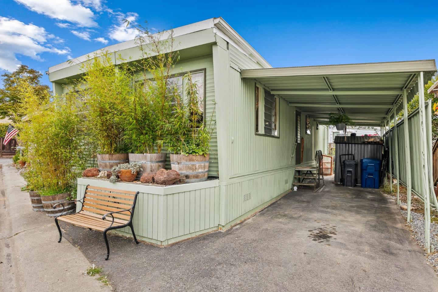 1040 38th Avenue Unit: 39