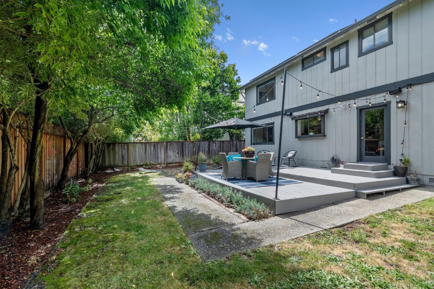 105 Quarry Lane