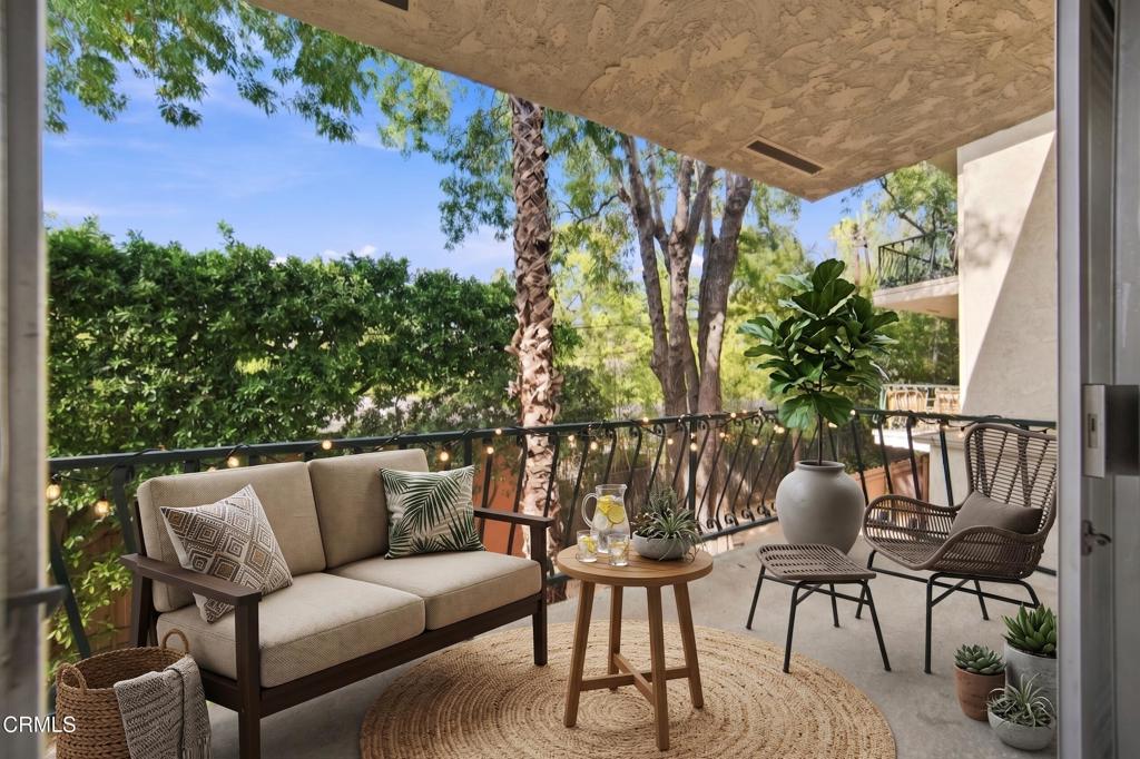 420 S Madison Avenue 204