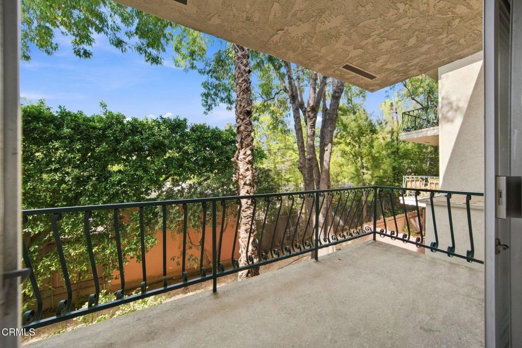 420 S Madison Avenue 204