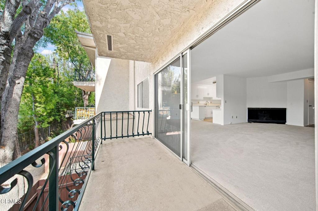 420 S Madison Avenue 204