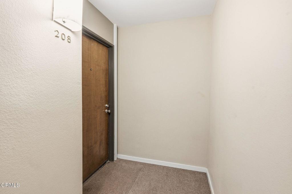 1215 N Olive Drive 208