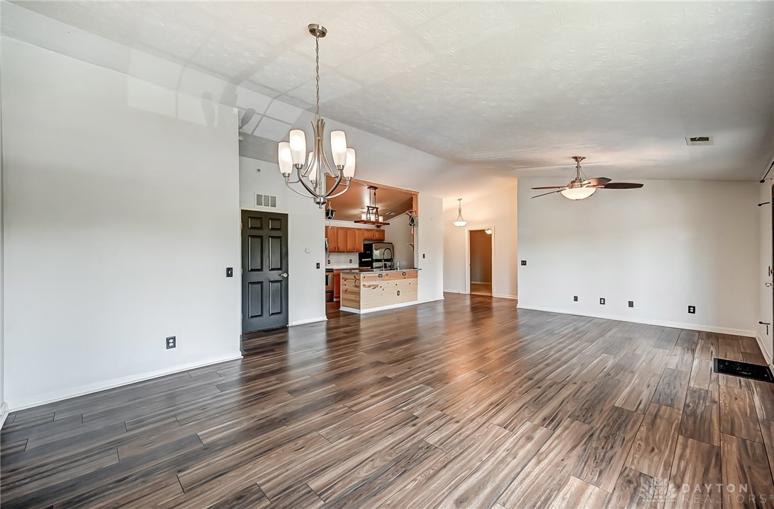 2305 Pinnacle Court 309