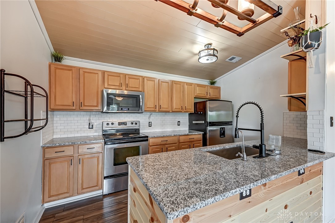 2305 Pinnacle Court 309