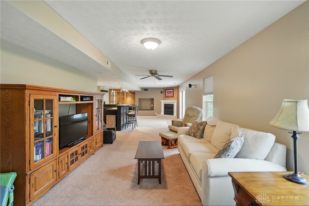 2153 Wedgewood Drive