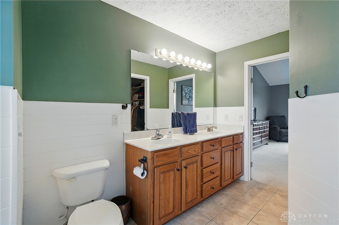 2153 Wedgewood Drive