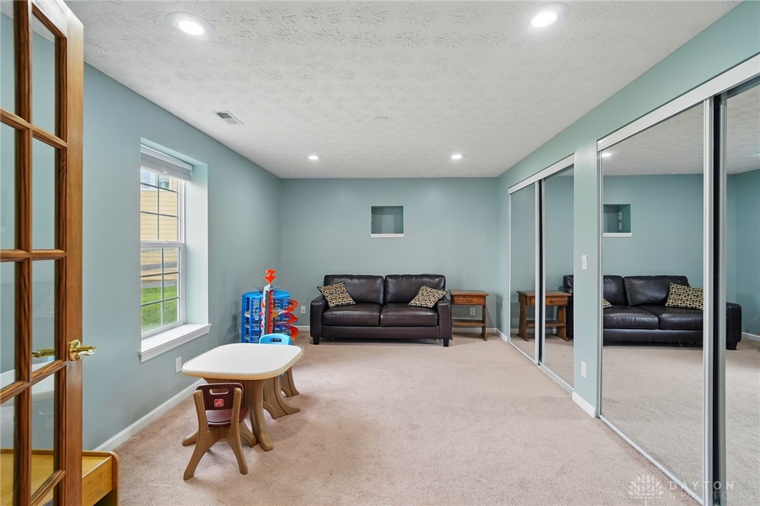 2153 Wedgewood Drive