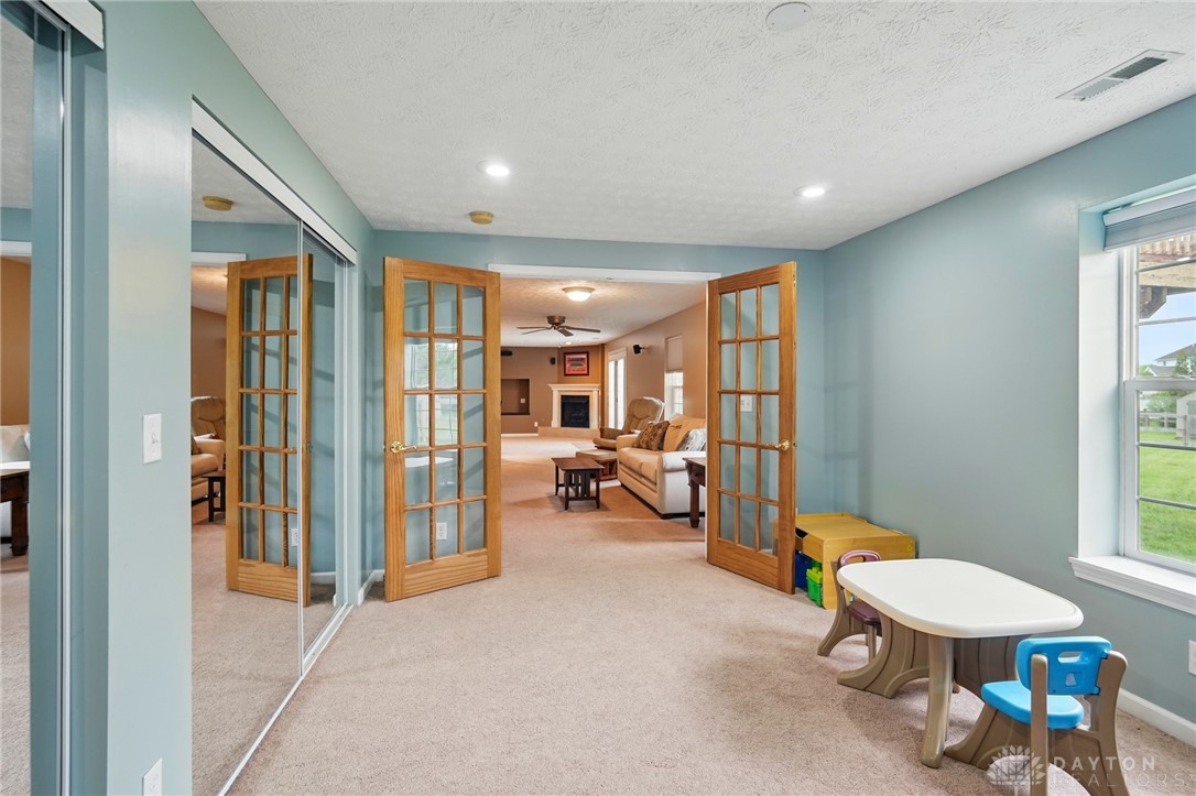 2153 Wedgewood Drive