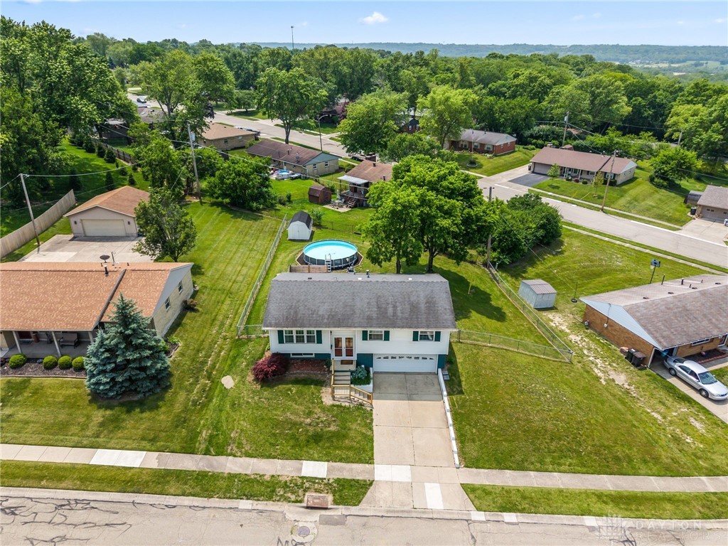 198 Golfwood Drive