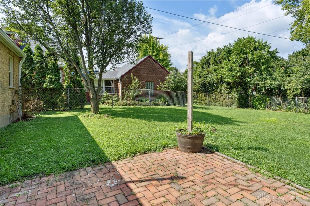 455 Shadowlawn Avenue