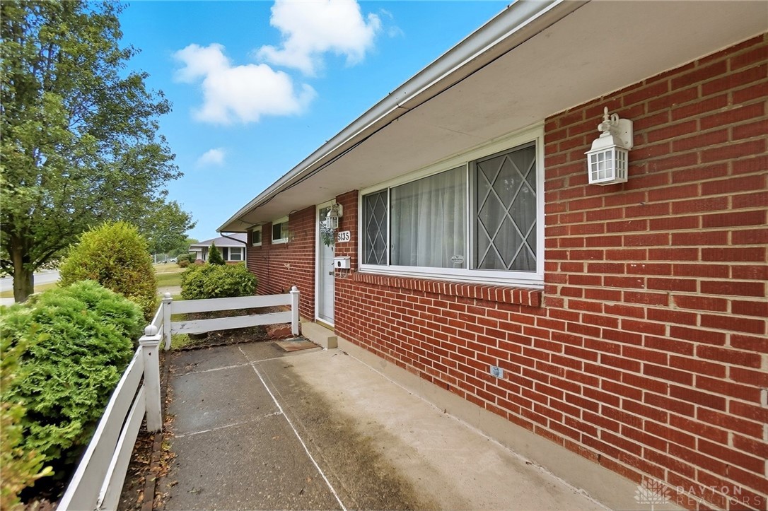 5135 Chesham Drive