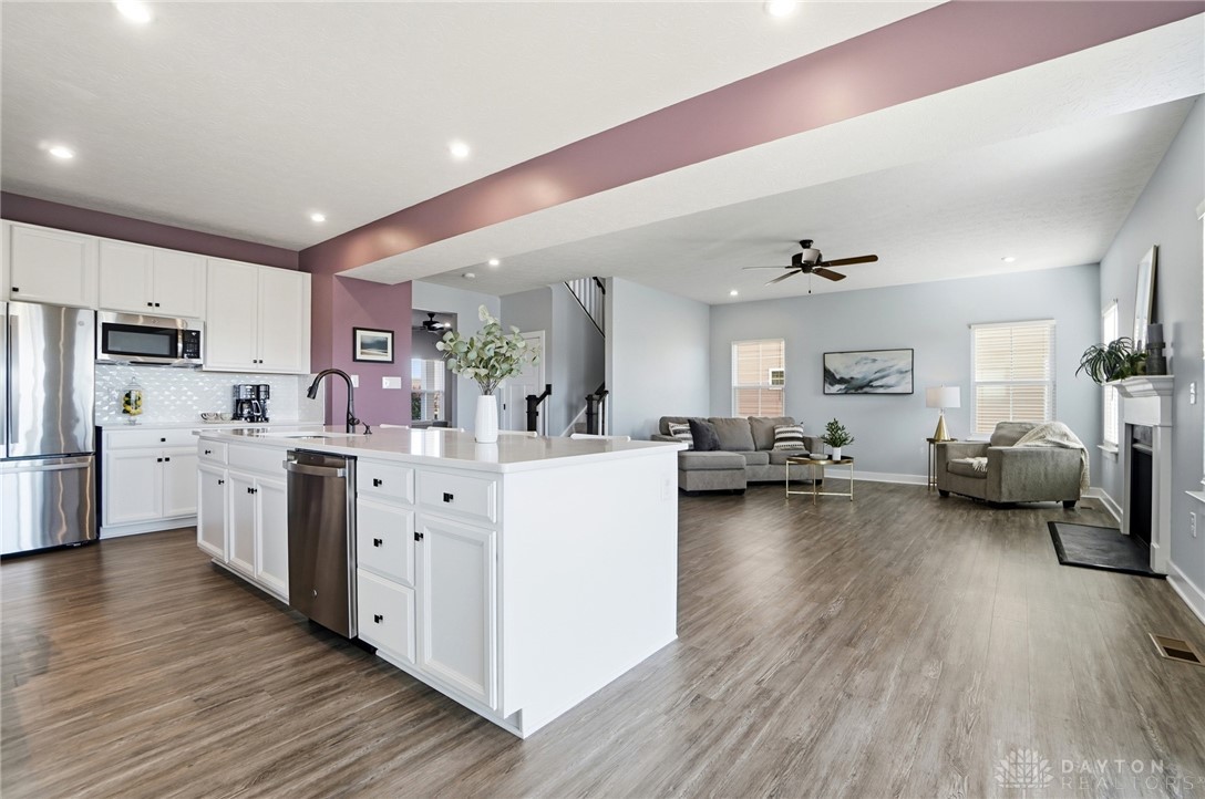 3262 Heatherstone Drive