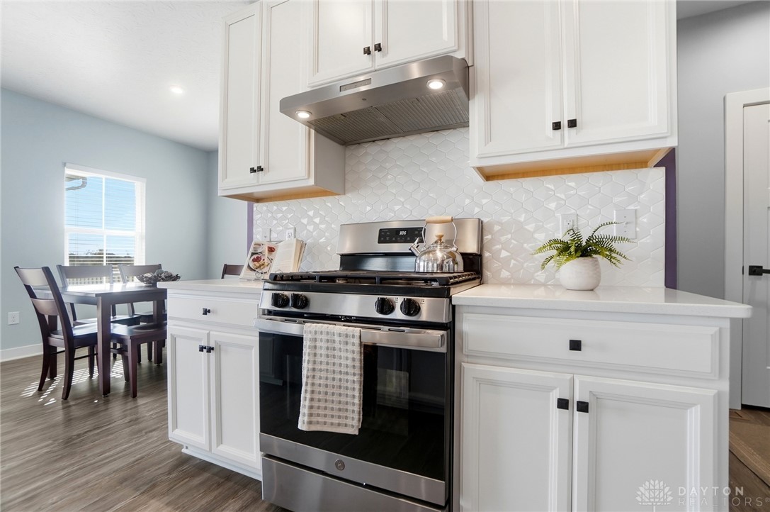 3262 Heatherstone Drive