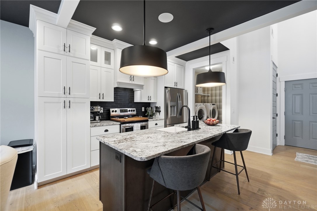 633 Bungalow Court