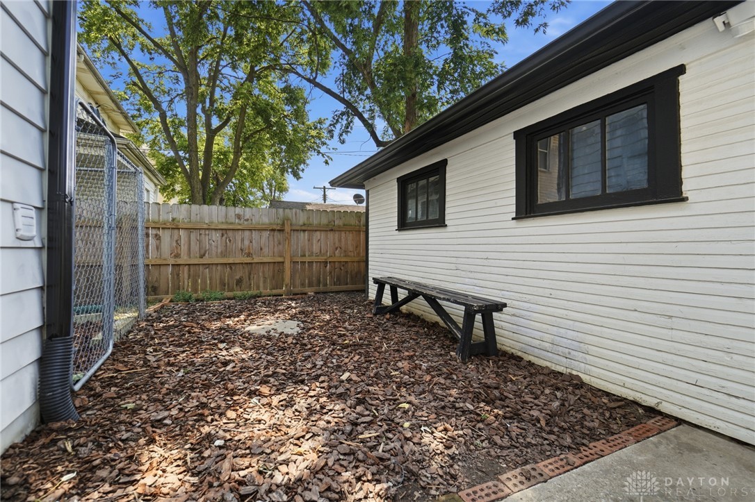 621 Wellmeier Avenue