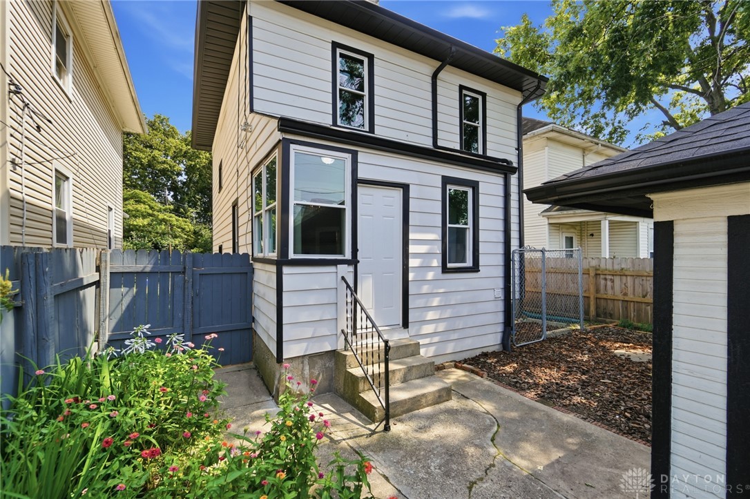 621 Wellmeier Avenue