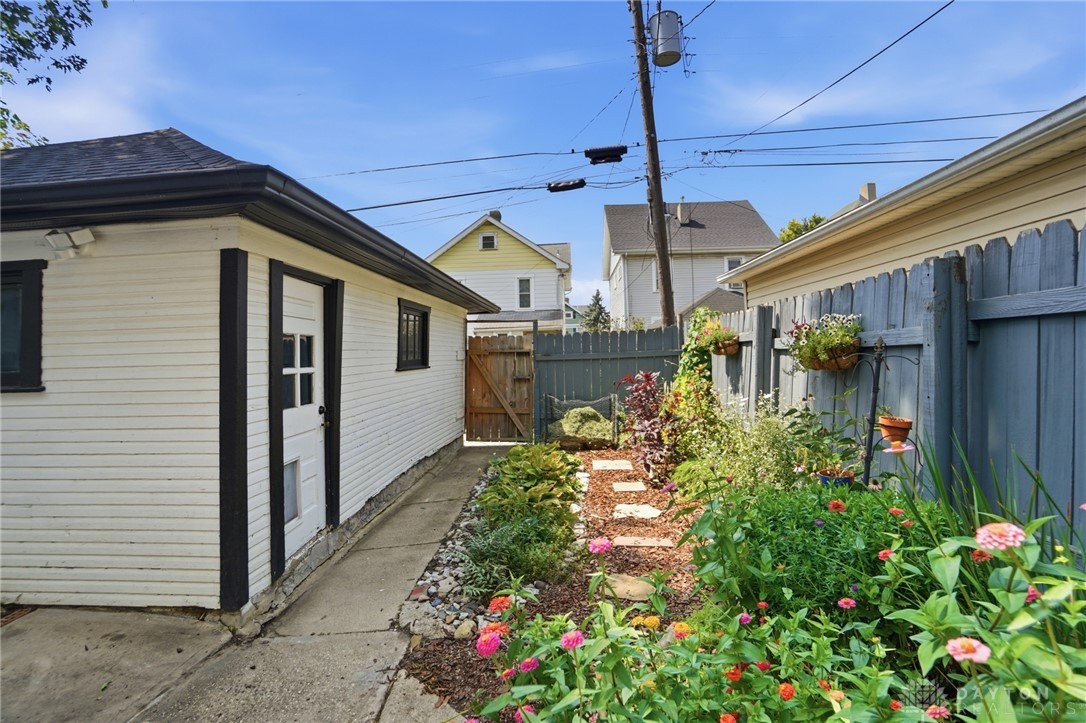 621 Wellmeier Avenue