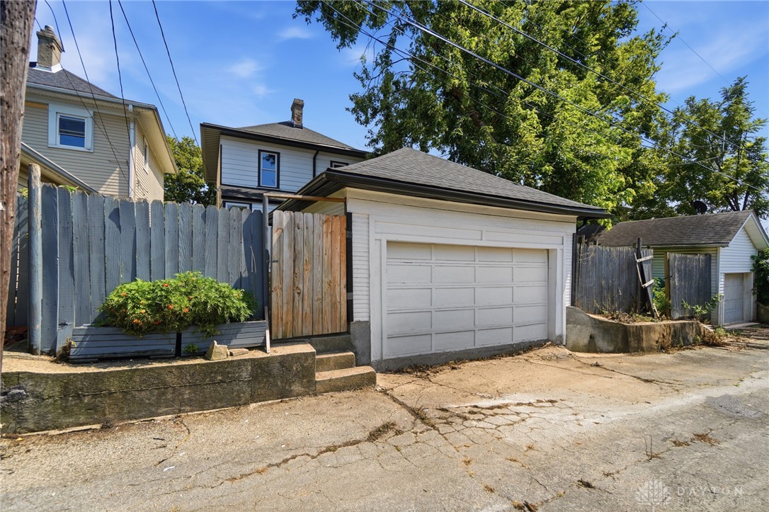 621 Wellmeier Avenue