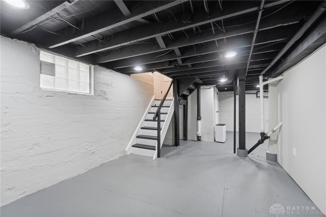 621 Wellmeier Avenue