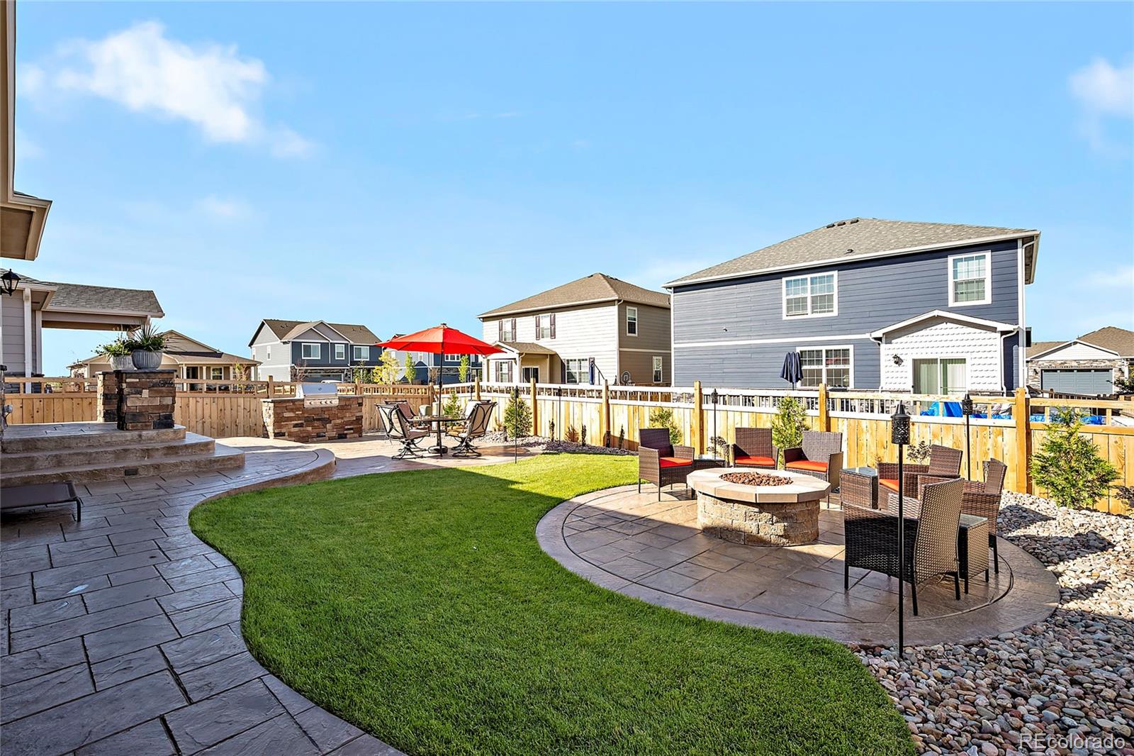 6037 N Halifax Court