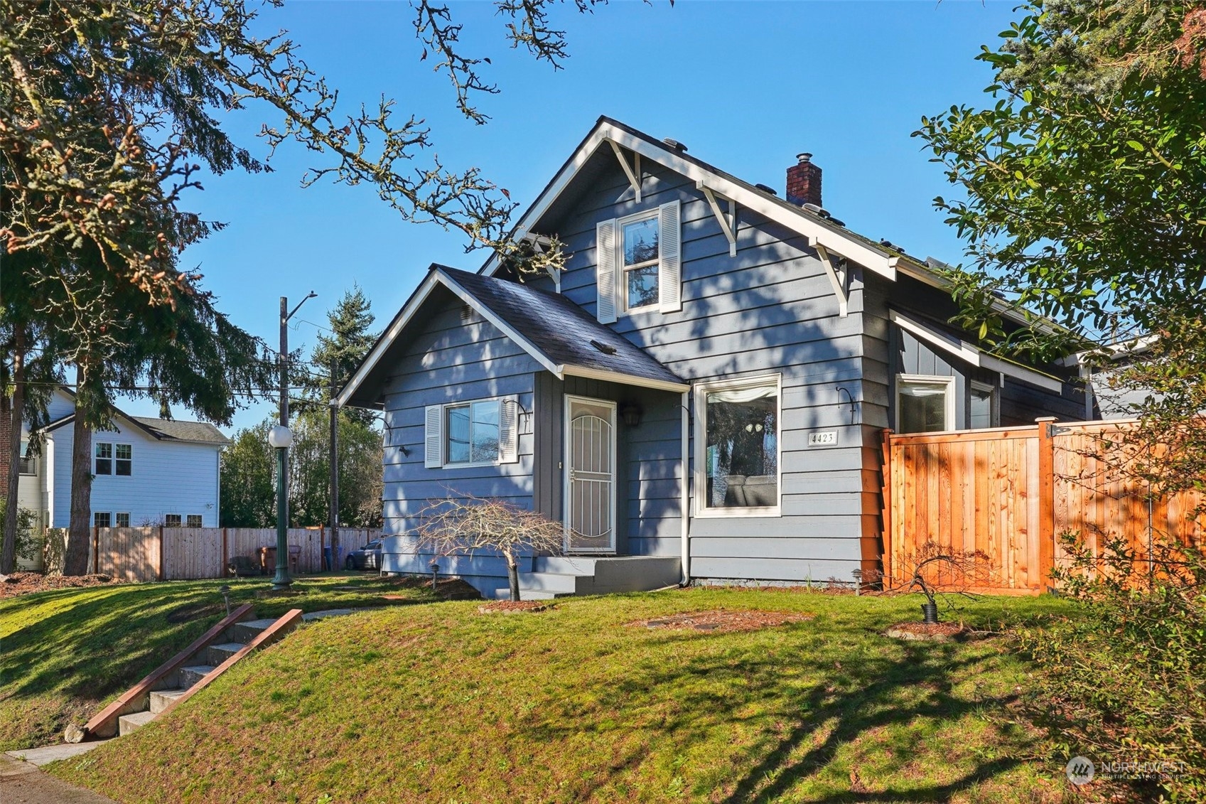 4423 N 30th Street