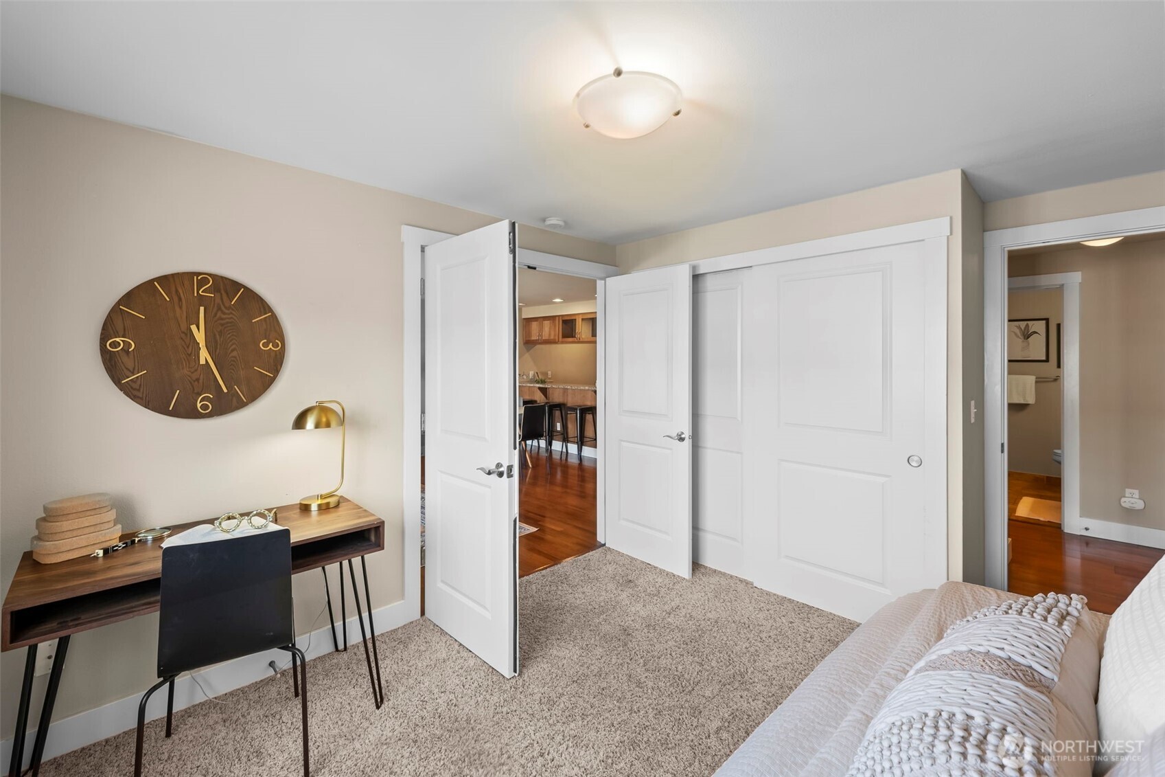 25 N Broadway Unit: 203