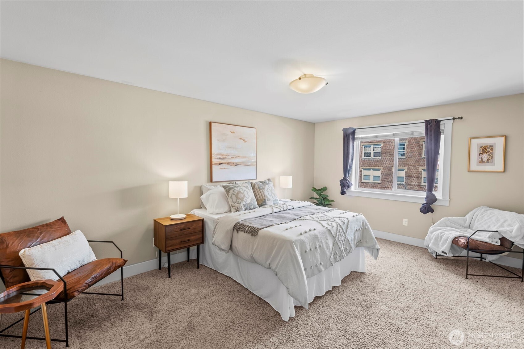 25 N Broadway Unit: 203