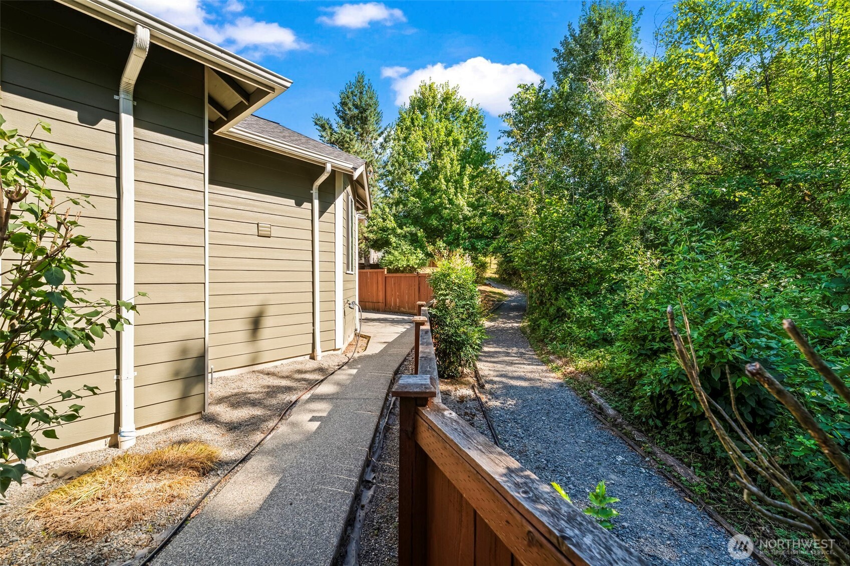 1012 20th Avenue Ct SW