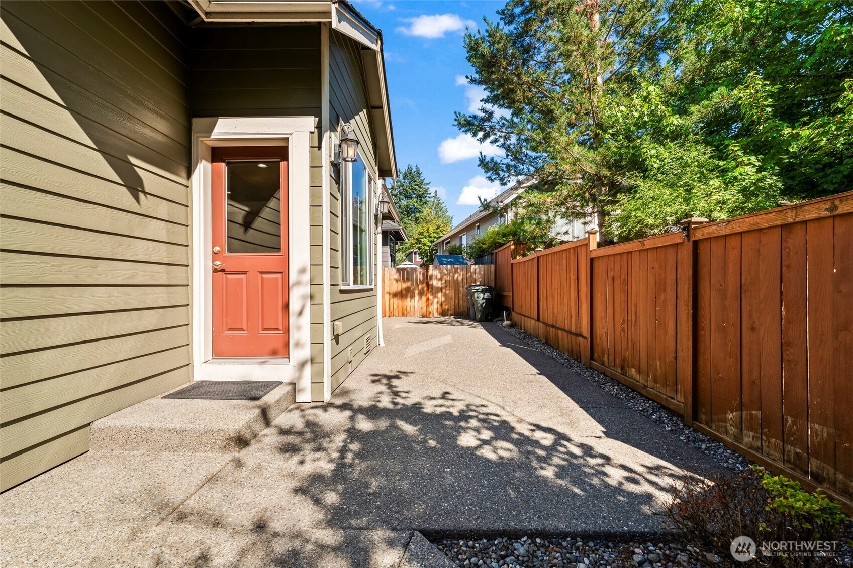 1012 20th Avenue Ct SW