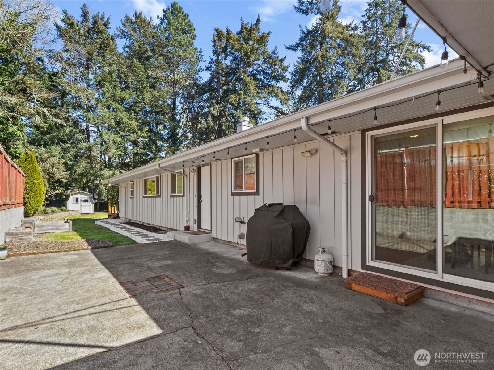 9141 Waverly Drive SW