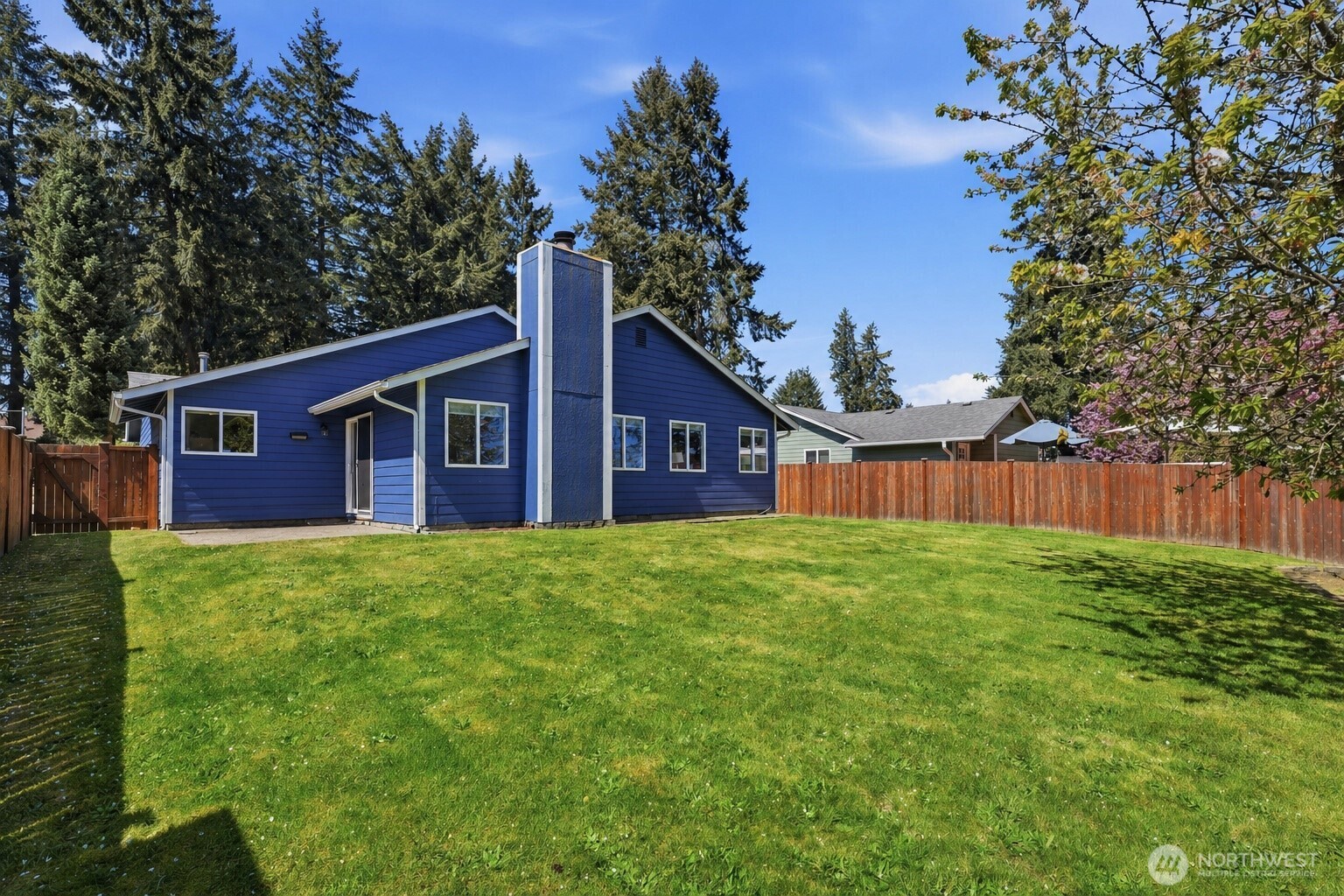 3152 Carpenter Hills Loop SE