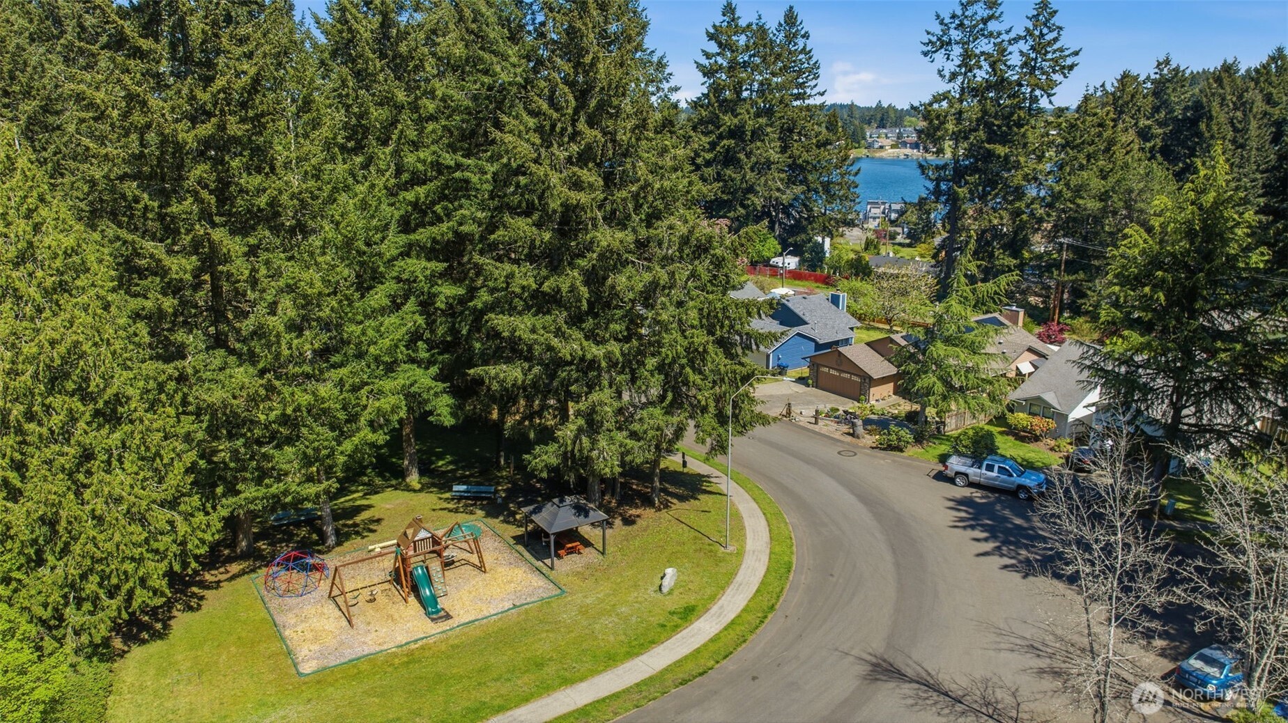 3152 Carpenter Hills Loop SE
