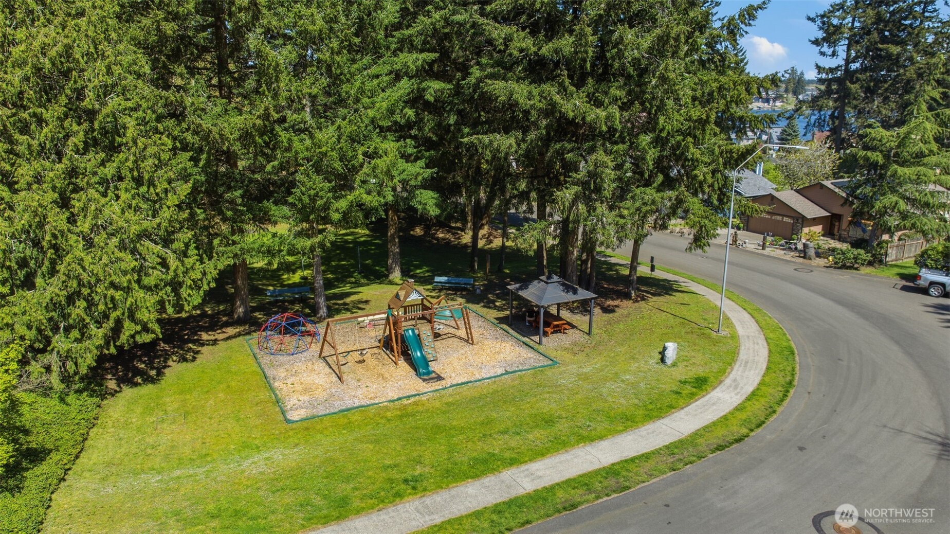 3152 Carpenter Hills Loop SE