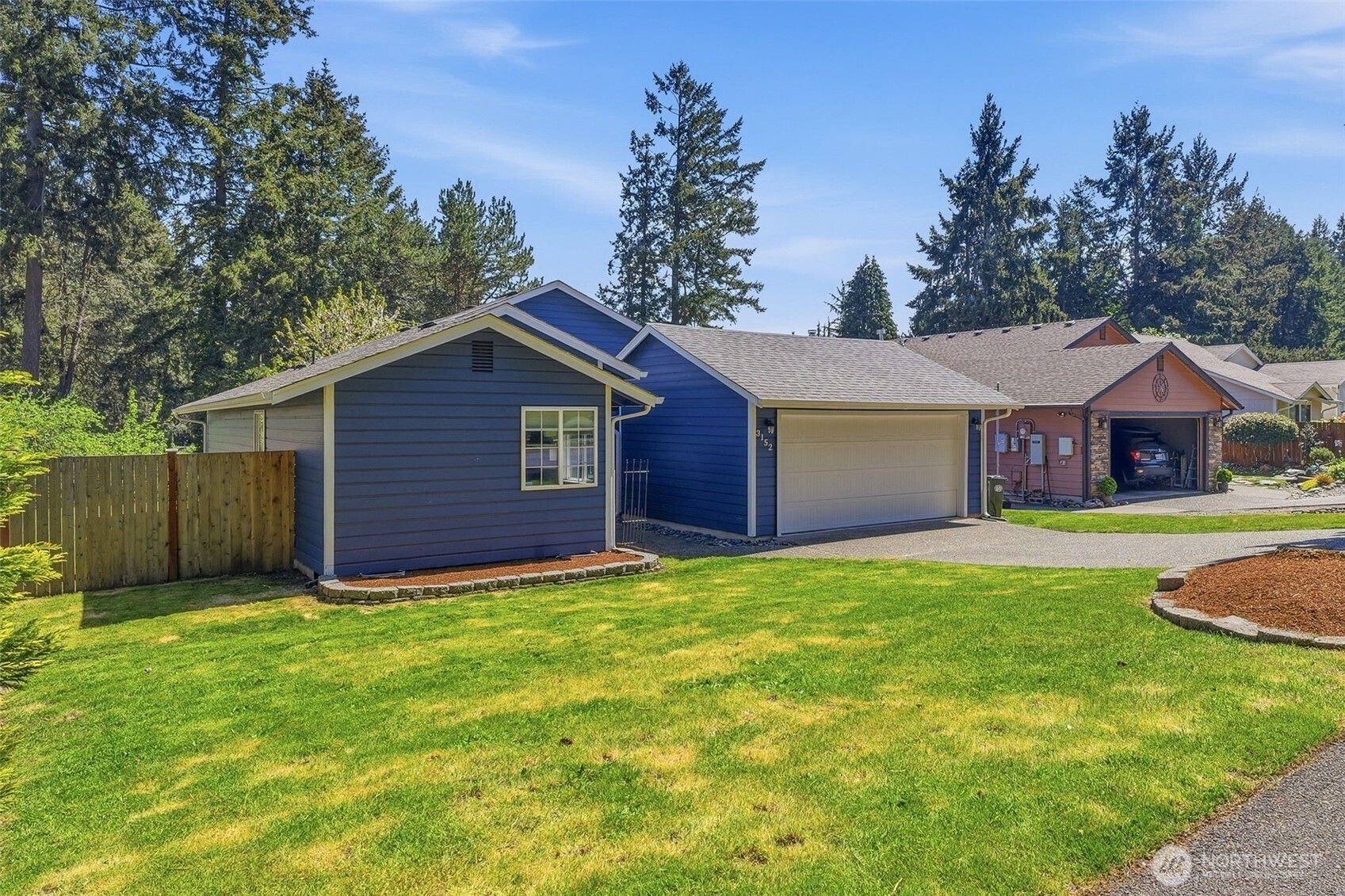 3152 Carpenter Hills Loop SE