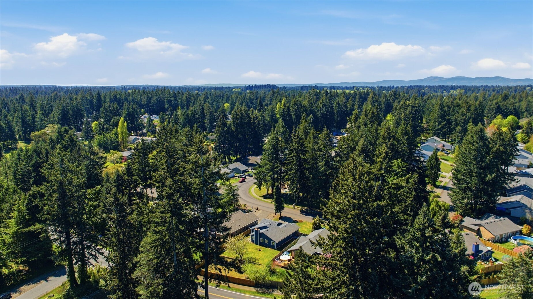 3152 Carpenter Hills Loop SE