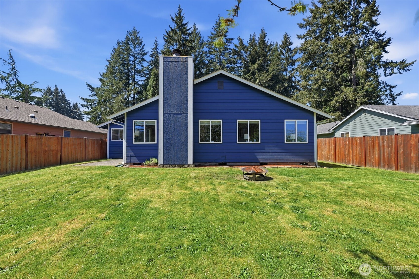 3152 Carpenter Hills Loop SE