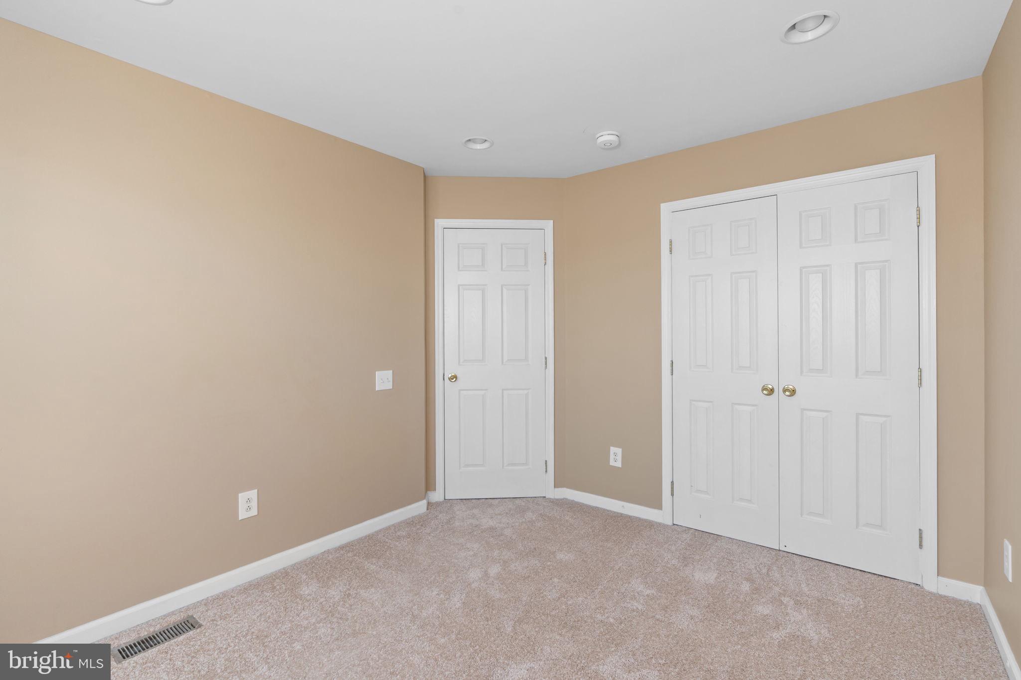 17 Montclair Dr