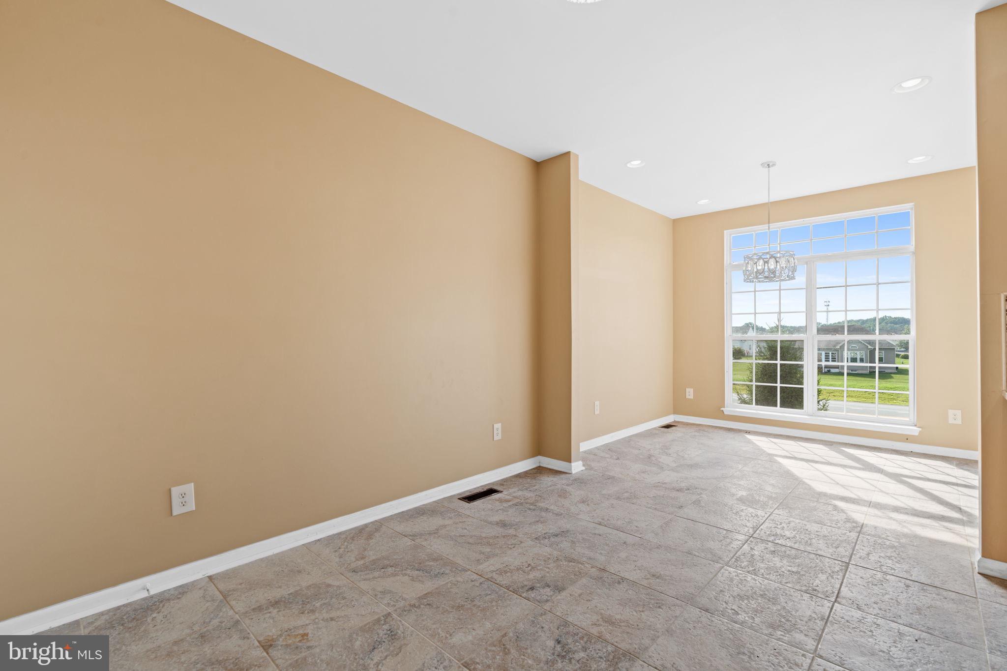 17 Montclair Dr
