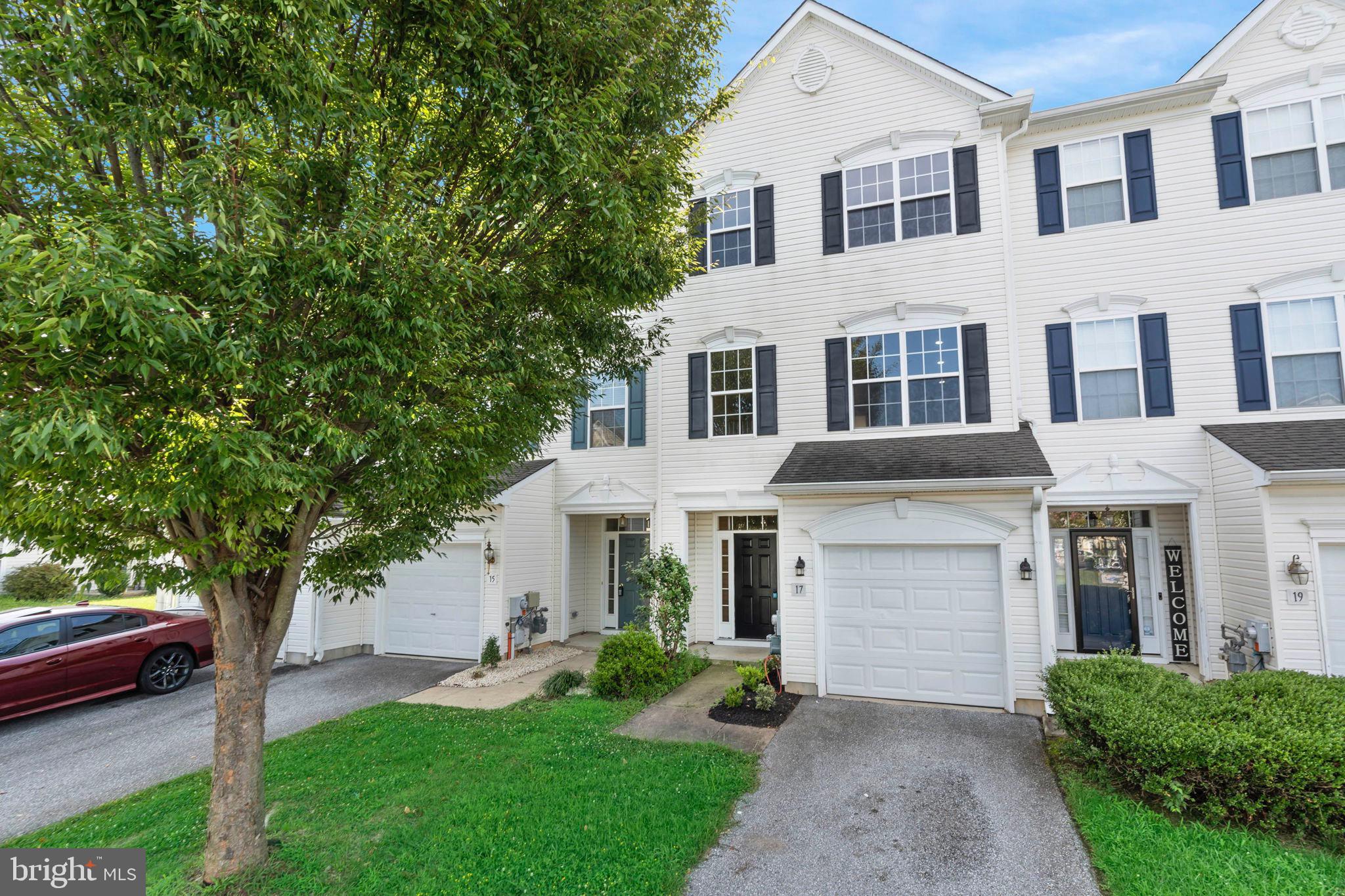 17 Montclair Dr