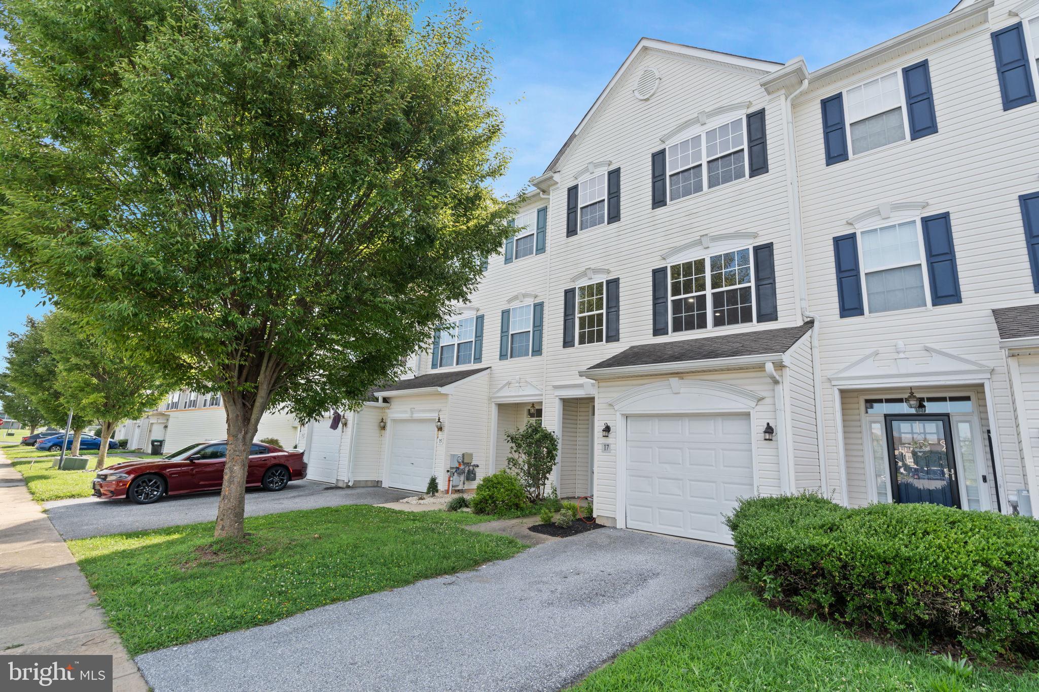 17 Montclair Dr